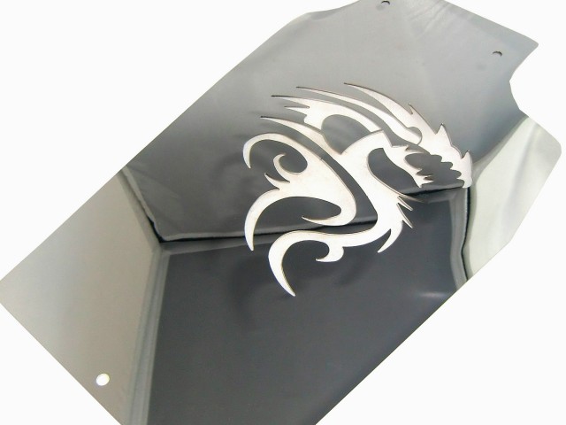 Unterbodenabdeckung Spiegelpoliert mit Drachendesign